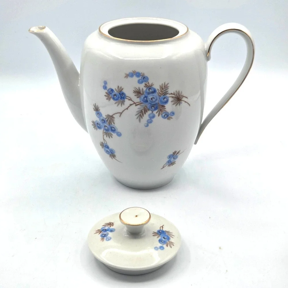 VINTAGE Bavarian Fine China Porcelain TeaPot Delicate Blue Floral Gold‎ Trim